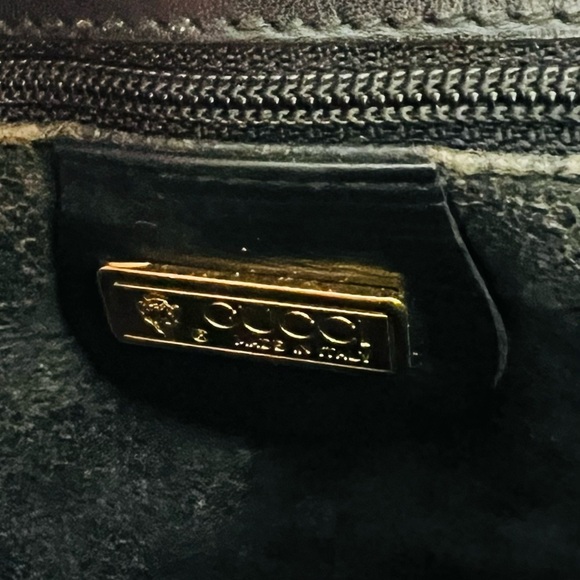 Gucci Black Embossed Shoulder Bag - Picture 9 of 11